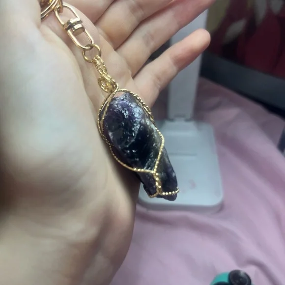 Gold Wire Wrapped amethyst Keychain - Picture 3 of 3